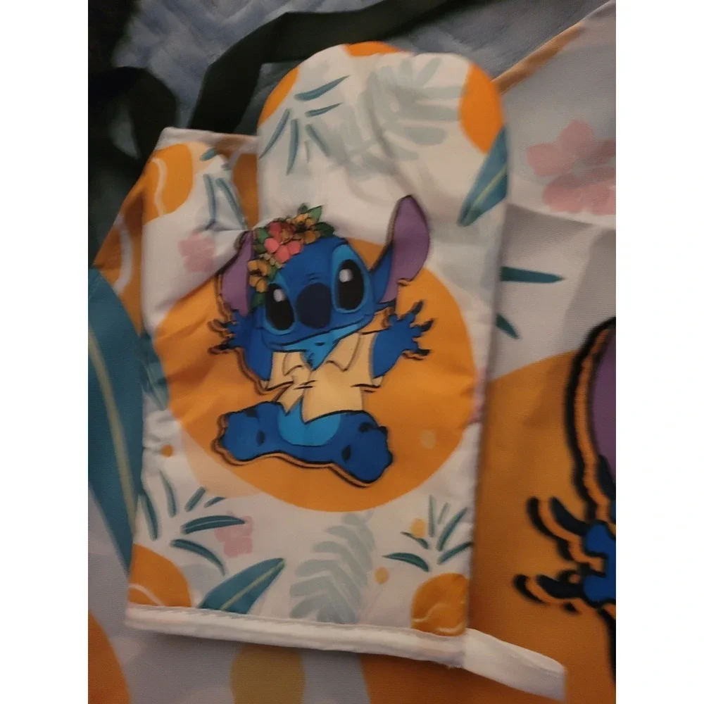 Lilo And Stitch Bamboo Utensils (Set Of 5)Plus Apron, Pot Holder, Glove